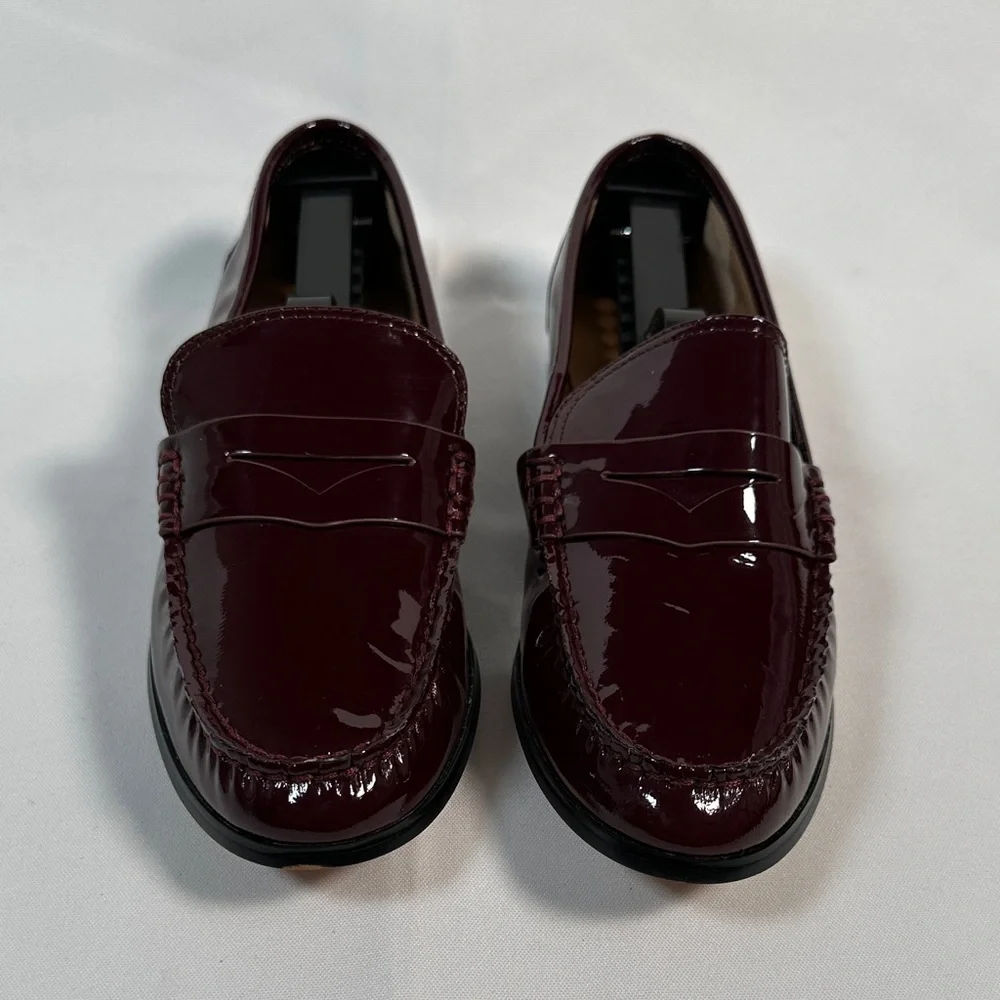 Banana Republic Burgundy Loafers Patent Leather Penny Size 6.5 Classic Preppy
